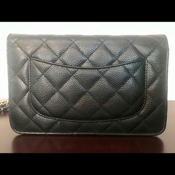 Authentic CHANEL Classic Wallet on Chain (WOC) - Picture 4 of 16